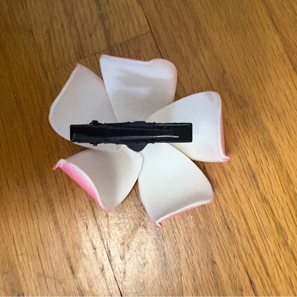 🍬 Kids Floral and Candy Hair Accessory Set🍬 - Picture 6 of 9